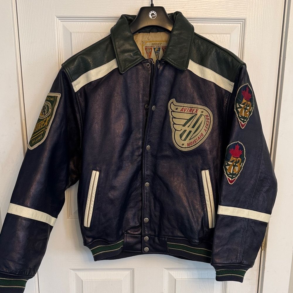 Avirex Men's VINTAGE 1990s deadstock Canadian hockey jacket • Medium